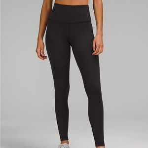 LuluLemon Black Legging 28” (Size 2)